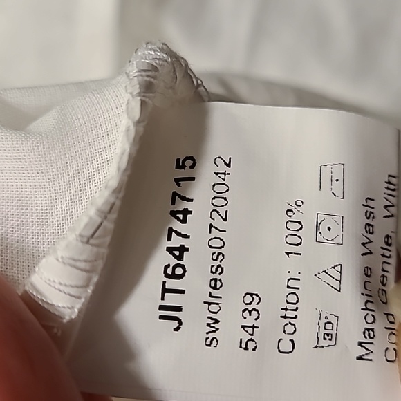 *2/$20 clearout* NWOT s.4 Shein white eyelet sundress - Picture 4 of 4